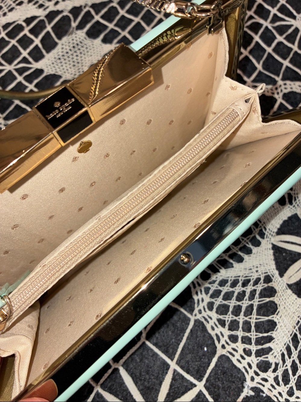 Kate Spade Retro Radio Mint Green Patent Box Clutch/Shoulder Bag Gold Hardware - Picture 7 of 10